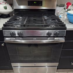 GE Gas Oven