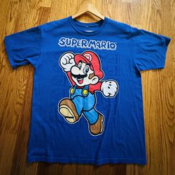 Super Mario T-Shirt - Men’s - Large