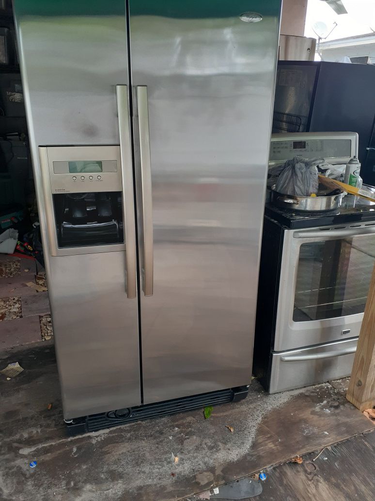 side by side refrigerator stainless steel