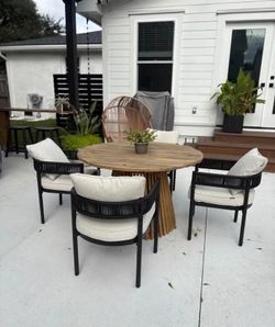 Patio dining sets -Delivery available