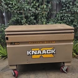 Knaack Box Jobmaster Chest Used 48x24 Tool Box Used