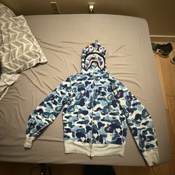 BAPE Hoodie Full Camo  (M)