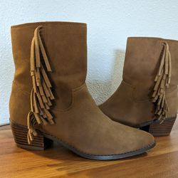 Girls Leather Boots With Fringe Size 3