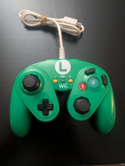Nintendo Wii Luigi Wired Fight Pad Controller
