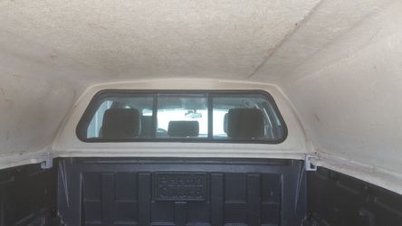 Truck bed camper