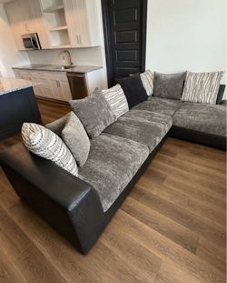 Beautiful upholstered L shaped sectional sofa