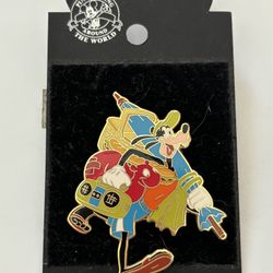 Disneyland Going to the Beach Goofy disney pin