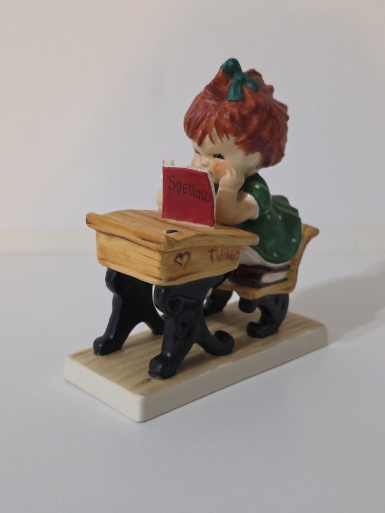 Goebel Spellbound Red Head Porcelain Figurine by Charlot Byj in 1958 Byj19