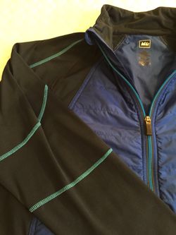 LIKE BRAND NEW. REI MIDLAYER. PERFECT SHAPE.
