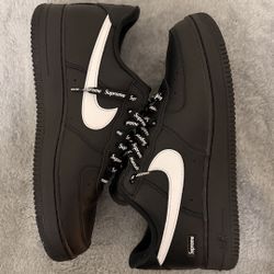 Nike Air Force 1 Low Supreme Black White
