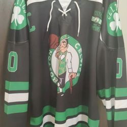 Brand New Boston Celtics Jayson Tatum Jersey Adult Large 