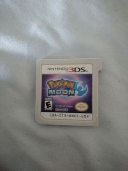 Pokemon moon with box