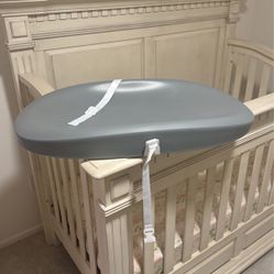 Hatch Grow Smart Changing Pad and Scale (Grey)