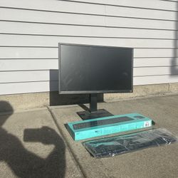 LG Monitor + MK270 Logitech Keyboard 