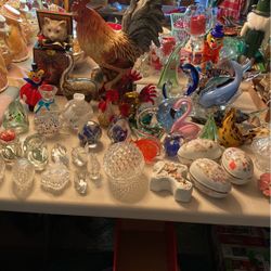 Art glass figurines. Various prices. Inquire if interested. See all pictures