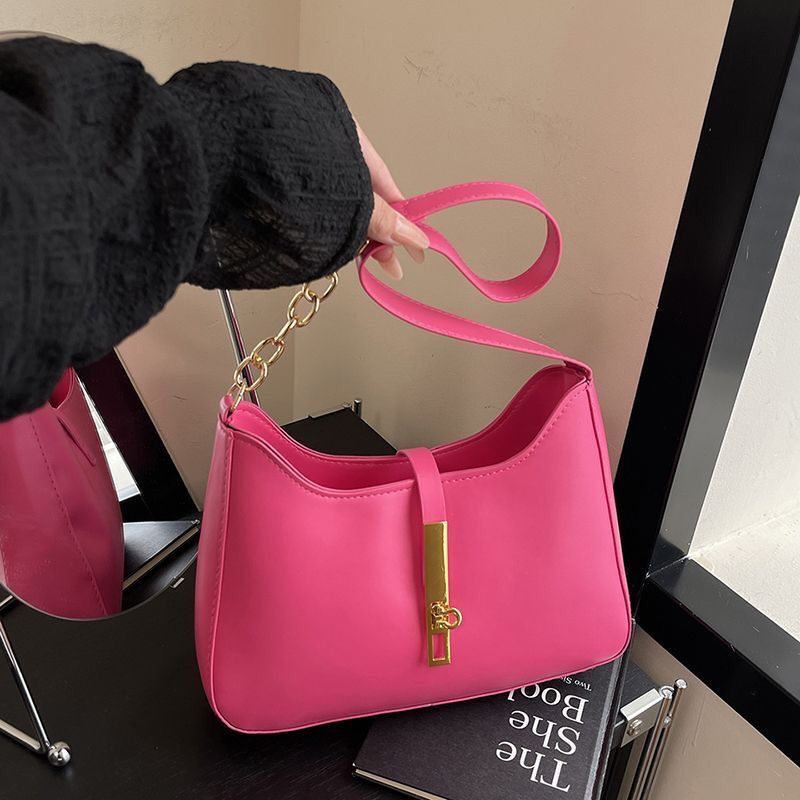 High-end bag fashion women‘s bag spring and summer simple versatile commuting shoulder bag texture niche armpit bag