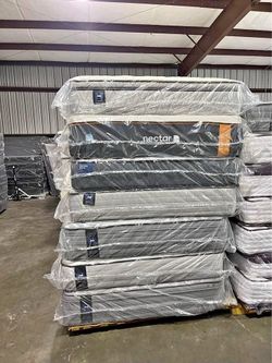 Mattresses for Sale!! King Mattress, Queen Mattress, Full Mattress, Twin Mattress for Sale