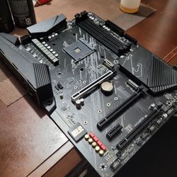 Ryzen Motherboard B550 Full Size ATX