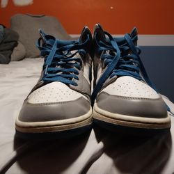 Air Jordan 1 Mid