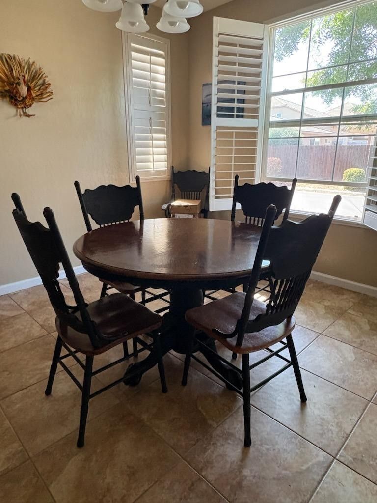Used Dining Room Table