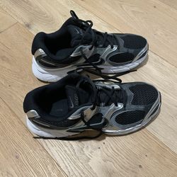 Nike Air Zoom Vomero 5 "Anthracite" – Size 9.5 (Like New)