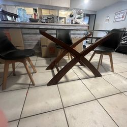 Dining Table With Four Chairs 
