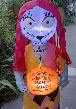 Sally w/Pumpkin Nightmare Before Christmas Disney 3.5 ft  Halloween Inflatable