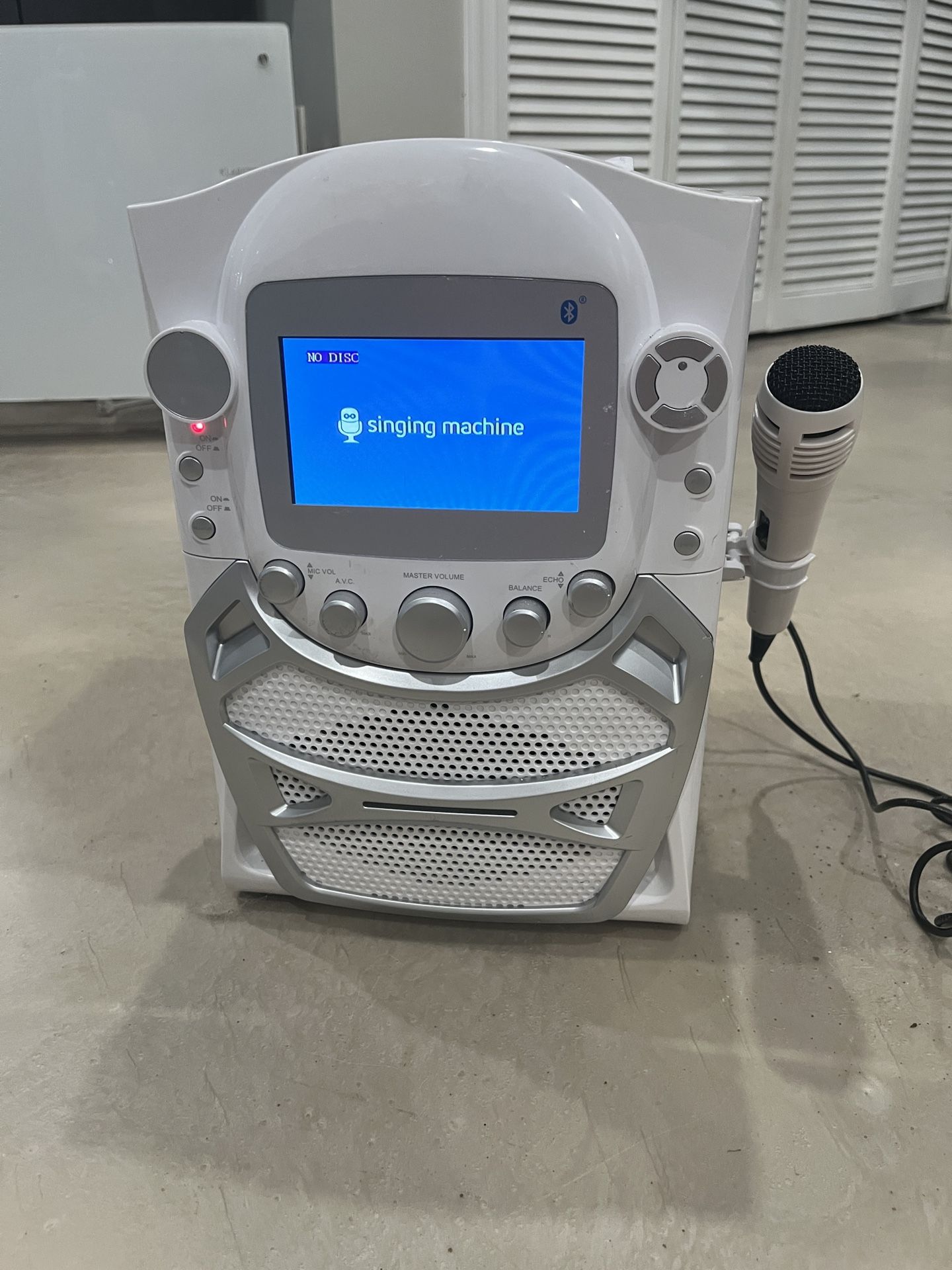 White Singing Machine Karyoke Player with Microphone for Parties - Sing Along to your Favorite Songs