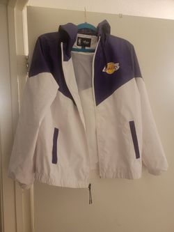 Womens Hooded Wind Breaker Size Xl