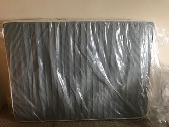Amazon Matress and Metal Frame with Outlet - FULL