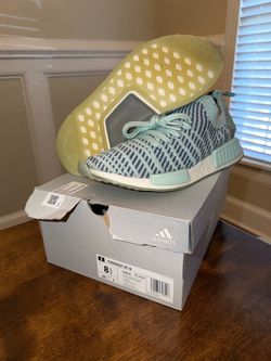 Wmns sz 8.5 (TOE PEELING) adidas pureboost