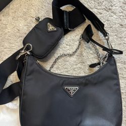 Prada nylon 2005 Re-Edition 2005 Purse 