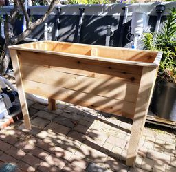 4ft Cedar Planter