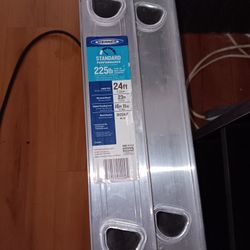 24 Ft Werner Ladder Ext