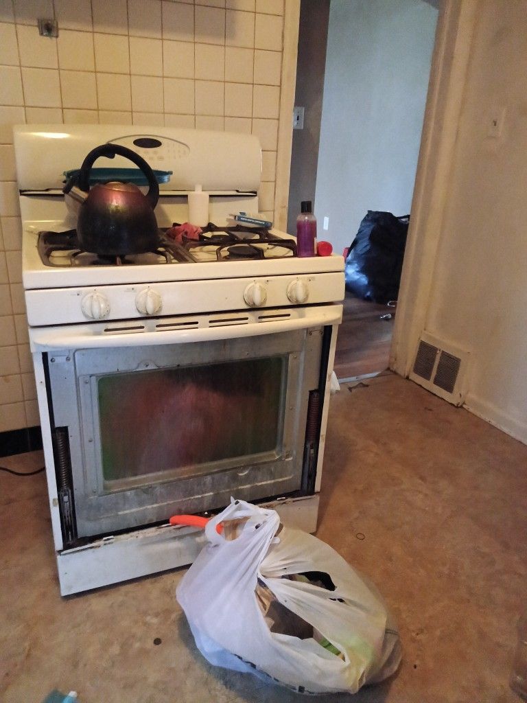 Black Fridge ,White Stove For Free