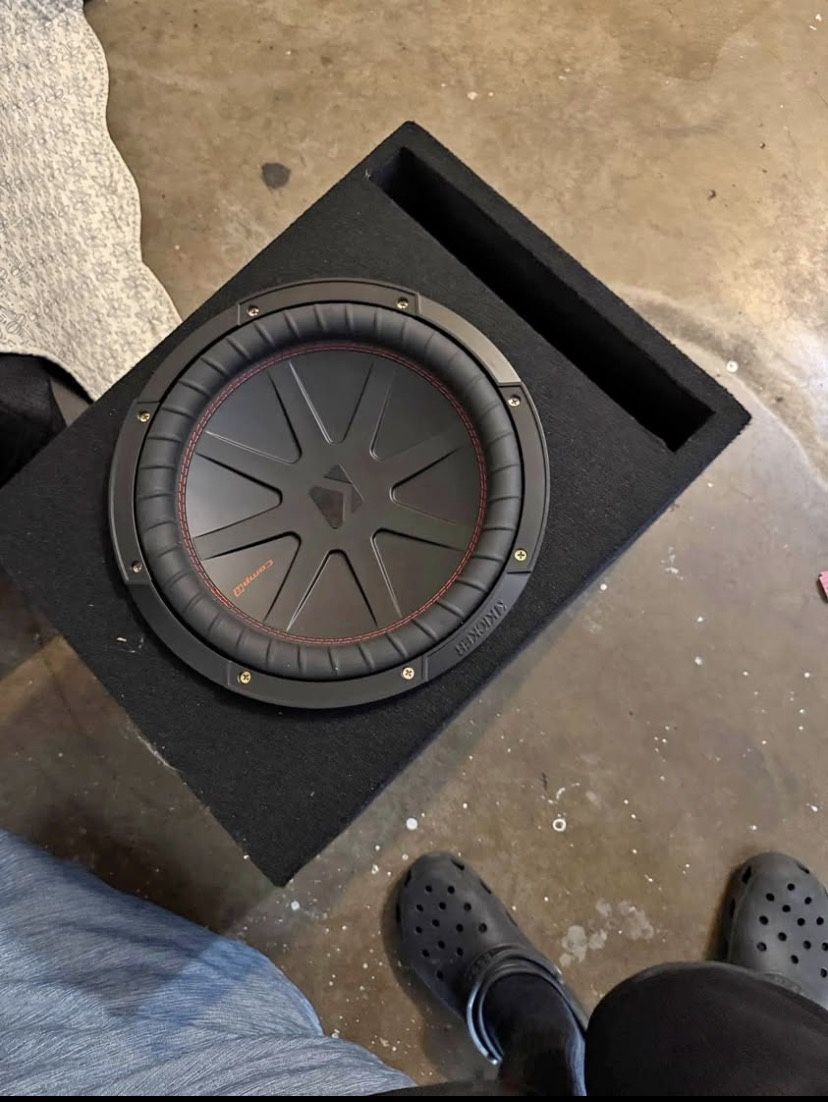 12inch Kicker Comp Subwoofer With Ported Box