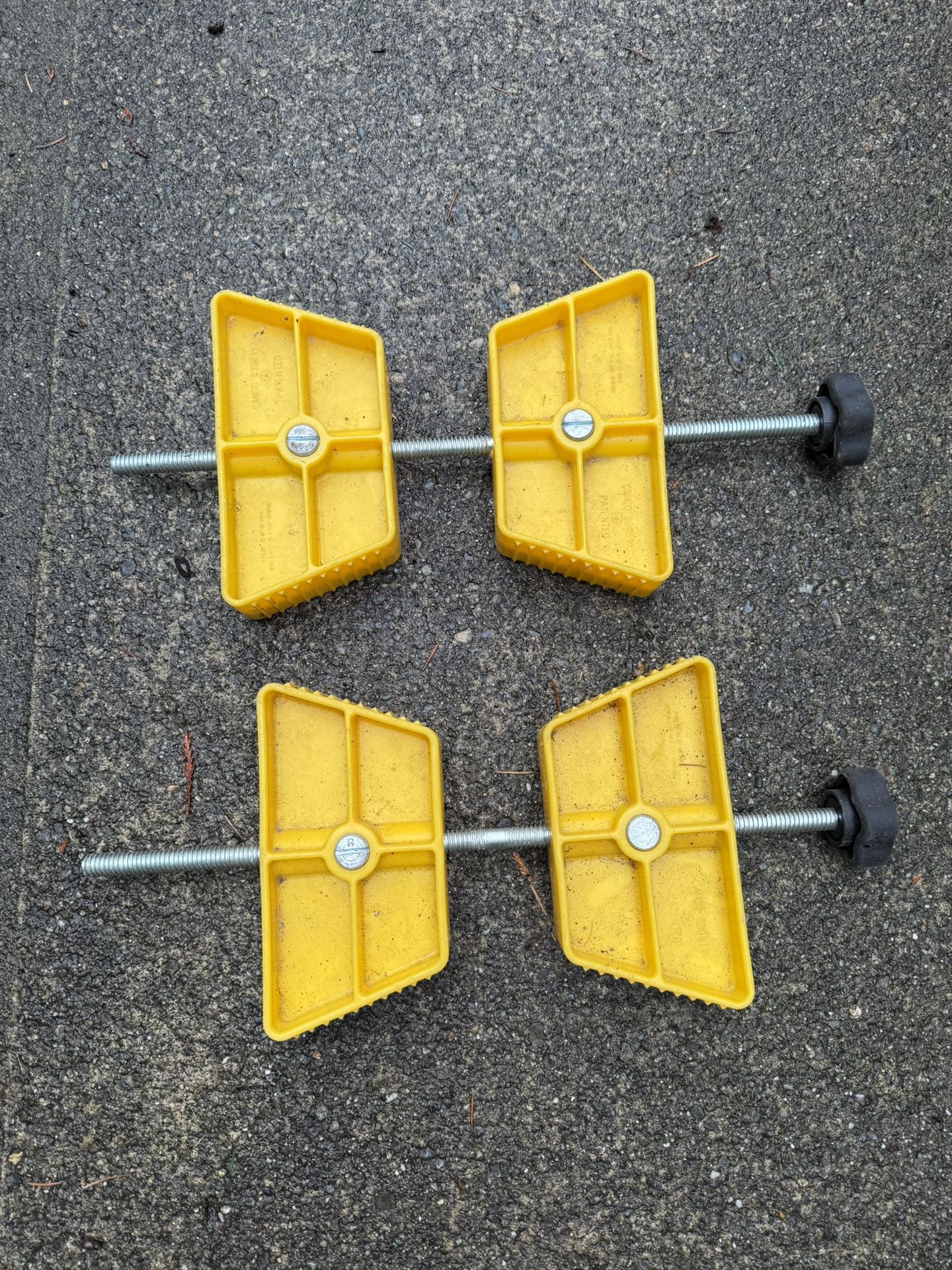 Rv wheel chocks