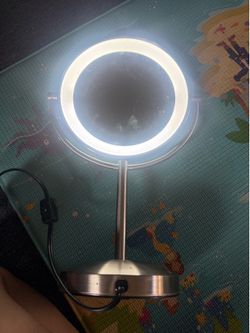 Vanity mirror