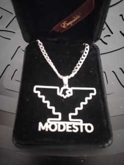 NEW CUSTOM HUELGA BIRD PENDANT CHAIN