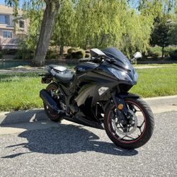 2014 Ninja Kawasaki 300