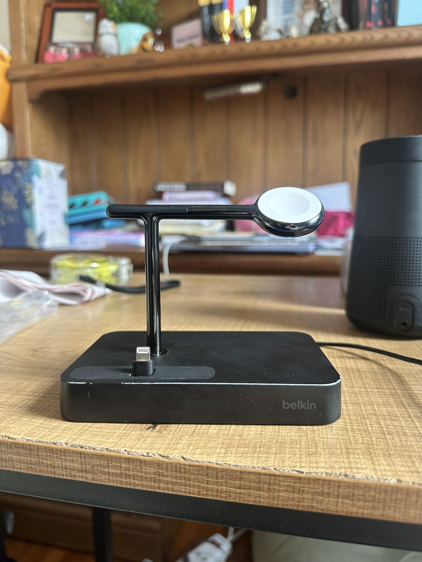 Belkin 2 In 1 iPhone + Apple Watch Valet Charging Dock