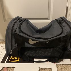 Nike Duffle bag gym work bag grey black fast ship euc great shape backpack large