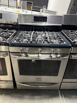 Frigidaire Stainless Steel 5 burner range stove