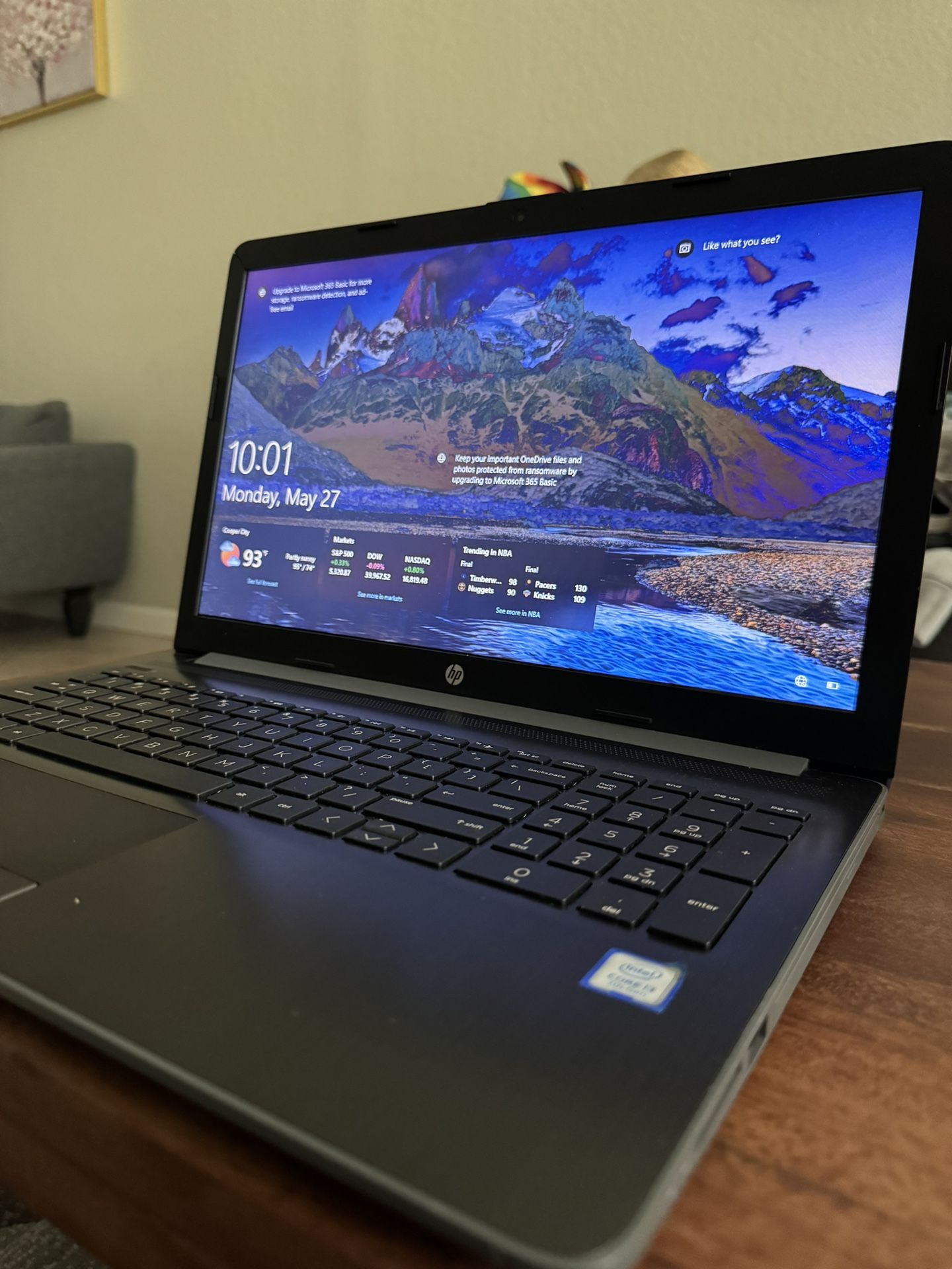 Laptop HP Flagship 15.6 15-ay191ms HD Touchscreen Signature