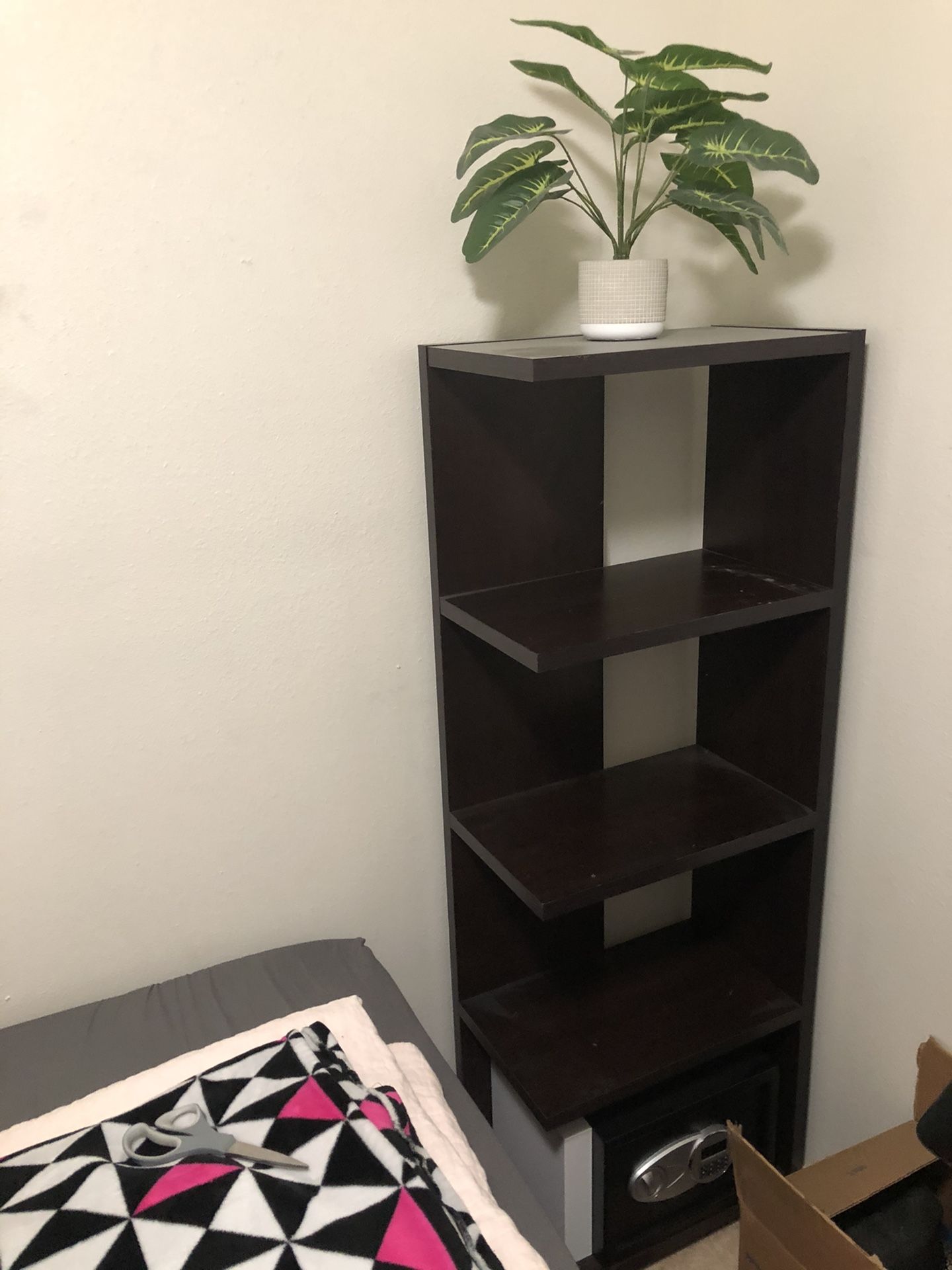 Twin Headboard - Dresser - Night Stand - Shelf - Frame - Boxspring