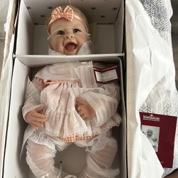  Linda Murray Real Touch Reborn Baby Retired   Reborn Style Aston Drake 