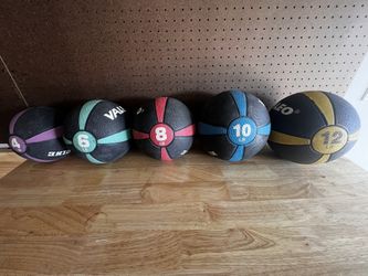 Medicine Balls- 4,6,8,10 & 12 Ibs