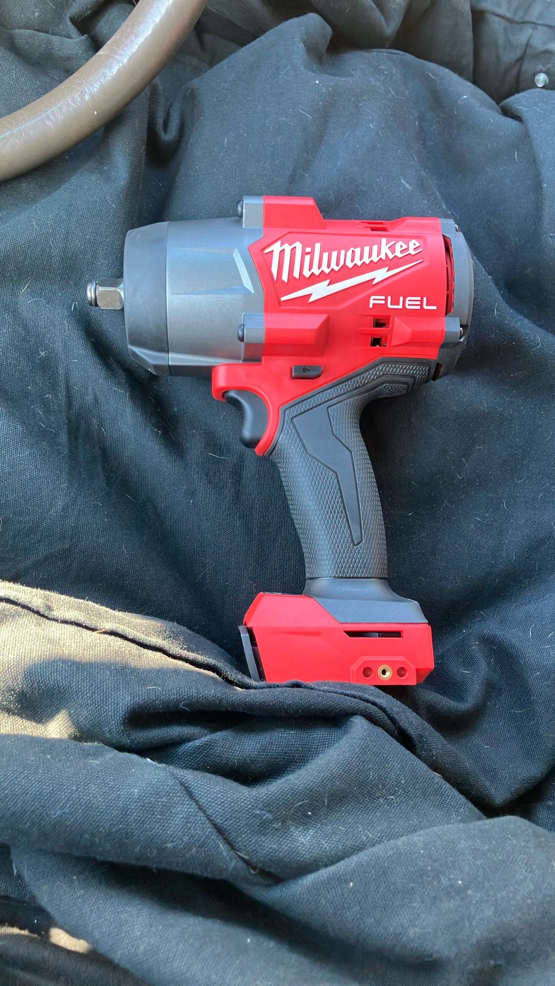 Milwaukee fuel half inch square ring impact wrench