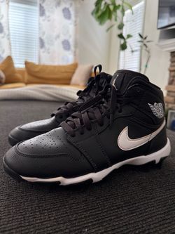 Air Jordan 1 Mid Kids' Baseball Cleats Black/White - Size 6Y