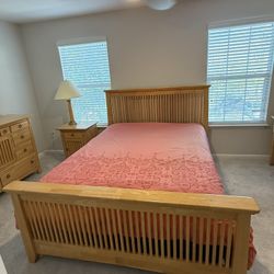 Queen Bedroom Set